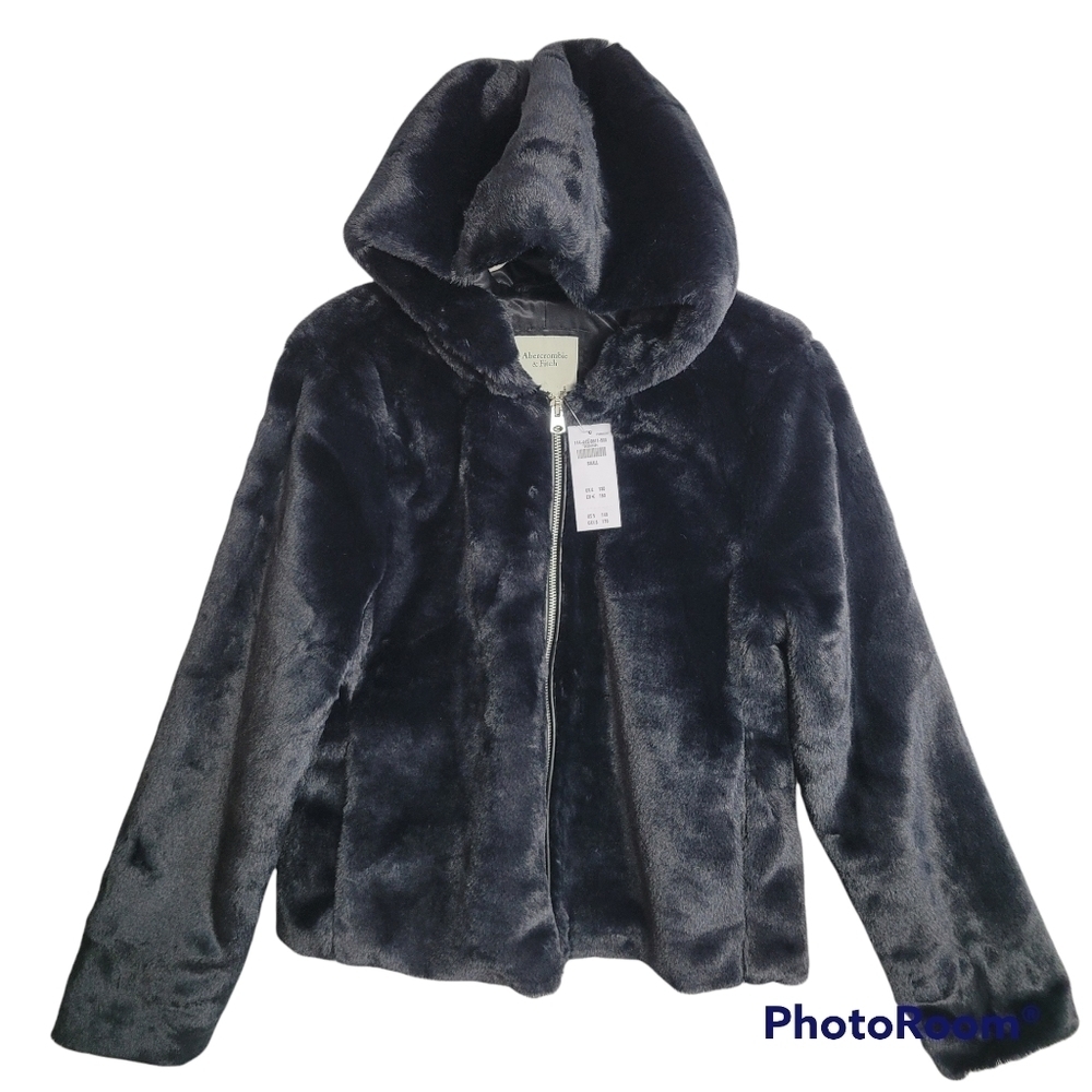 Abercrombie & Fitch Hooded Faux Fur Jacket Size‎ SMALL